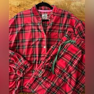 SOFT Muk Luks Red Plaid Pajama Set Women's Large EUC Warm Cozy Loungewear